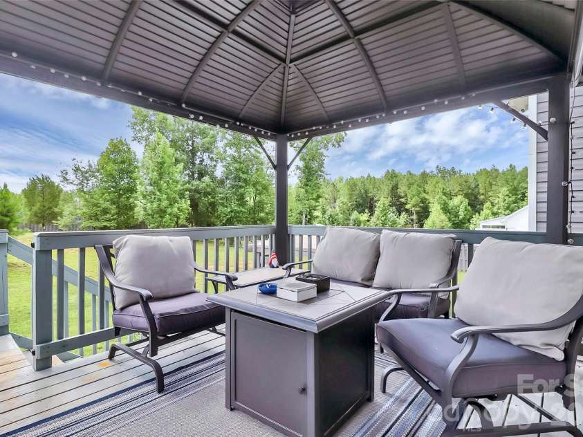 1014 Willow Grove Lane, York, SC 29745.  MLS# CAR4282256, YatesRealty ID 24514. Deck