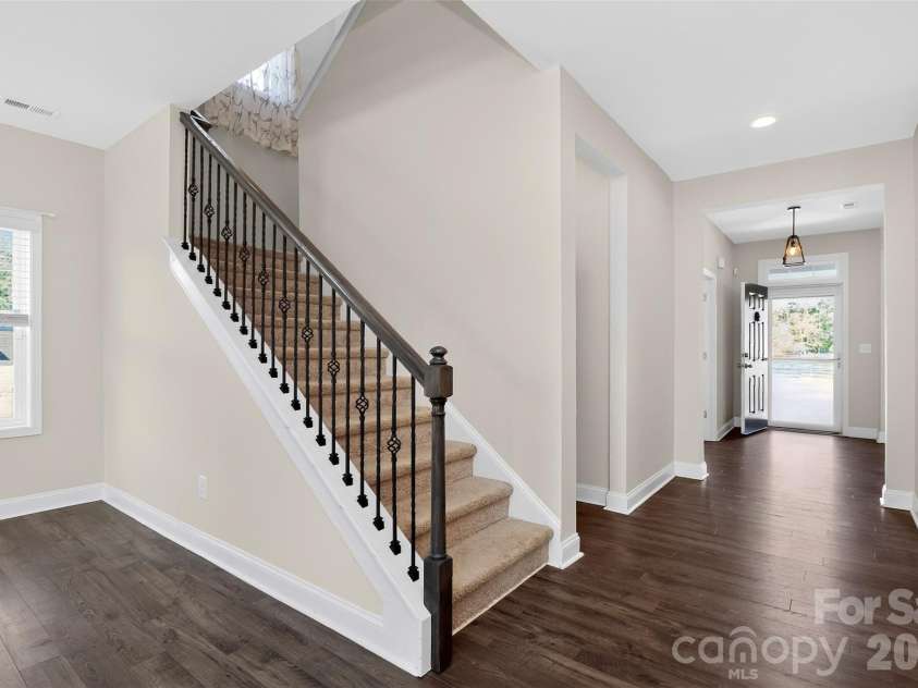 1014 Willow Grove Lane, York, SC 29745.  MLS# CAR4282256, YatesRealty ID 24514. Hallway to front door