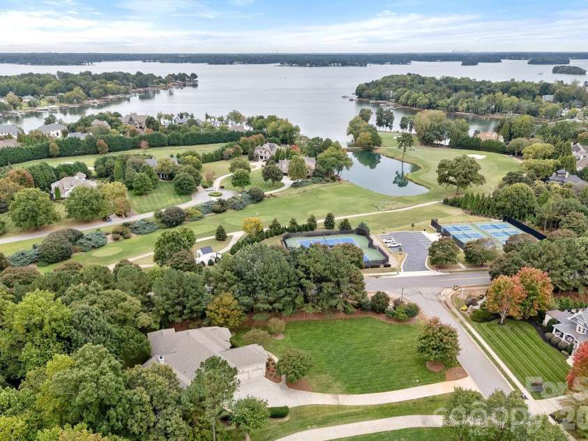 106 Lightship Drive, Mooresville, NC 28117.  MLS# CAR4309787, YatesRealty ID 24515. 