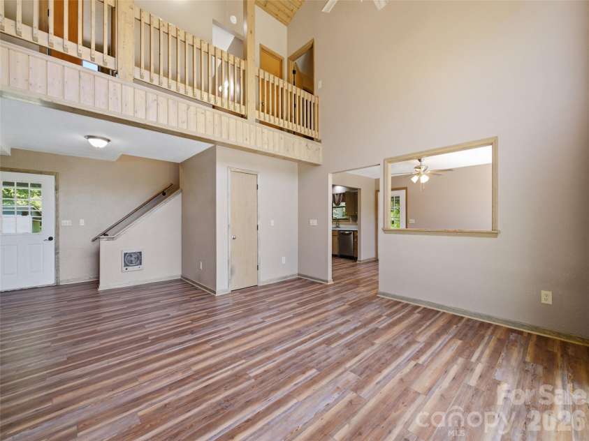286 Pioneer Ridge Road, Canton, NC 28716.  MLS# CAR4337221, YatesRealty ID 24516. 