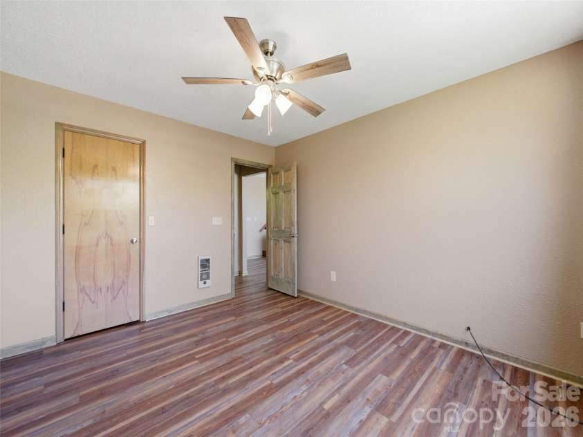 286 Pioneer Ridge Road, Canton, NC 28716.  MLS# CAR4337221, YatesRealty ID 24516. 