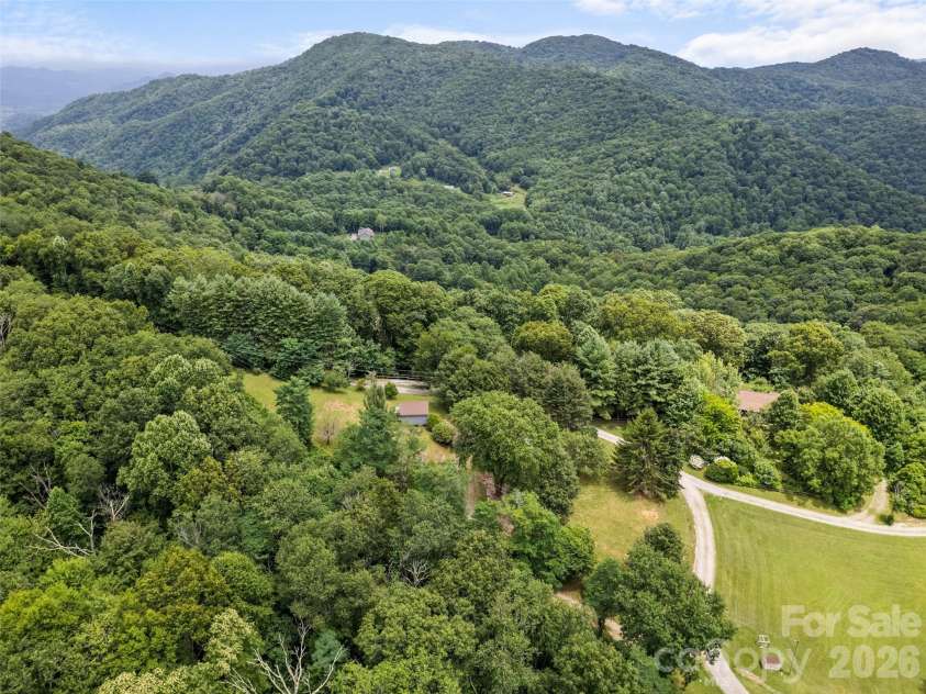 286 Pioneer Ridge Road, Canton, NC 28716.  MLS# CAR4337221, YatesRealty ID 24516. 