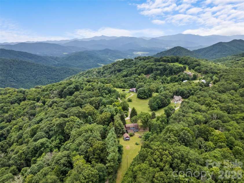 286 Pioneer Ridge Road, Canton, NC 28716.  MLS# CAR4337221, YatesRealty ID 24516. 