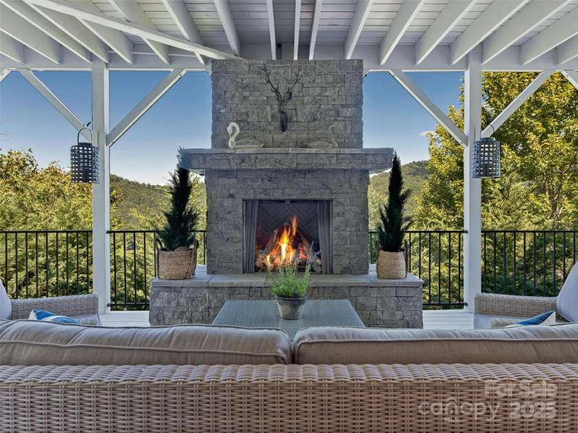 61 Mcintyre Drive, Asheville, NC 28803.  MLS# CAR4275405, YatesRealty ID 24516. Outdoor Fireplace
