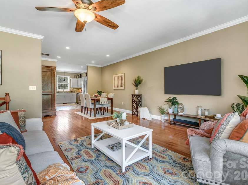 25 Union Chapel Road, Weaverville, NC 28787.  MLS# CAR4346426, YatesRealty ID 24517. 
