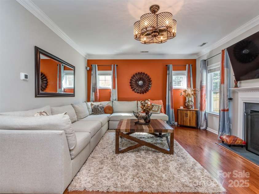 3511 Dominion Green Drive, Charlotte, NC 28269.  MLS# CAR4272819, YatesRealty ID 24518. Living room