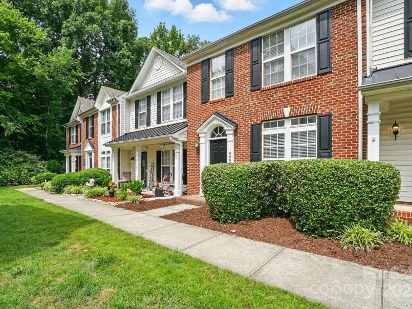 10867 Garden Oaks Lane, Charlotte, NC 28273.  MLS# CAR4267535, YatesRealty ID 24519. 