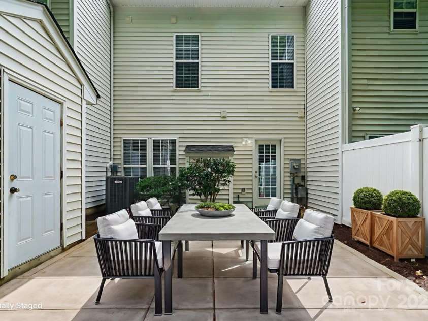 10867 Garden Oaks Lane, Charlotte, NC 28273.  MLS# CAR4267535, YatesRealty ID 24519. 