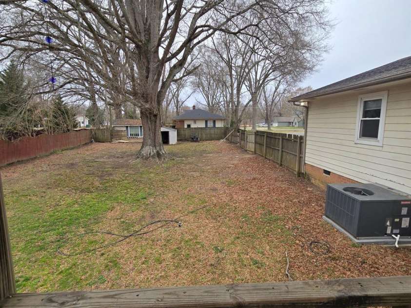 1806 Little Rock Road, Charlotte, NC 28214.  MLS# CAR4231709, YatesRealty ID 2452. 