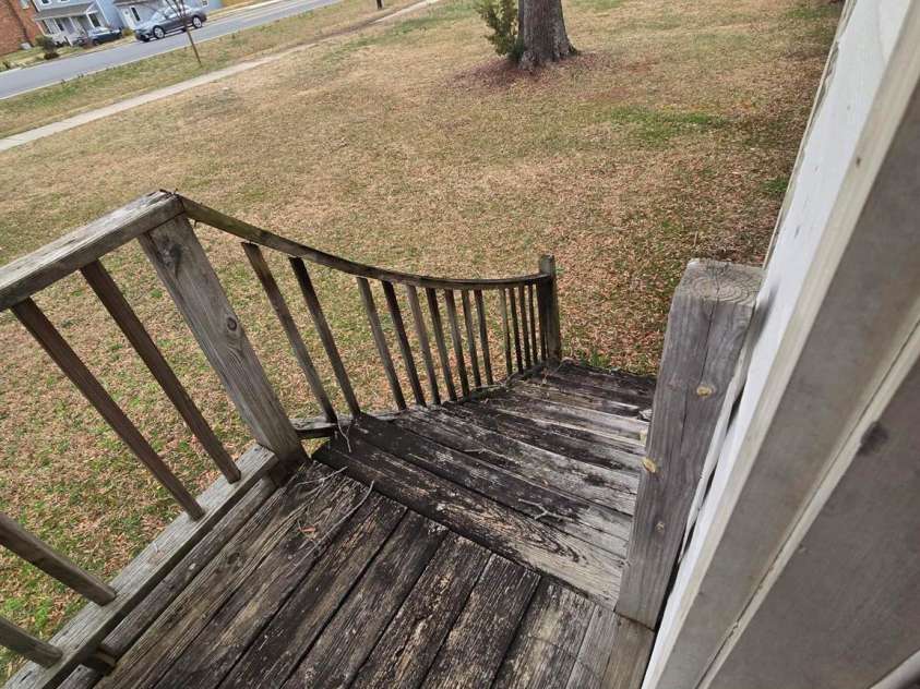 1806 Little Rock Road, Charlotte, NC 28214.  MLS# CAR4231709, YatesRealty ID 2452. 