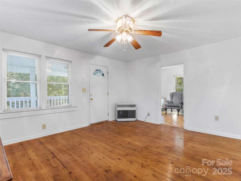 96 Thompson Road, Spruce Pine, NC 28777.  MLS# CAR4319955, YatesRealty ID 2452. 