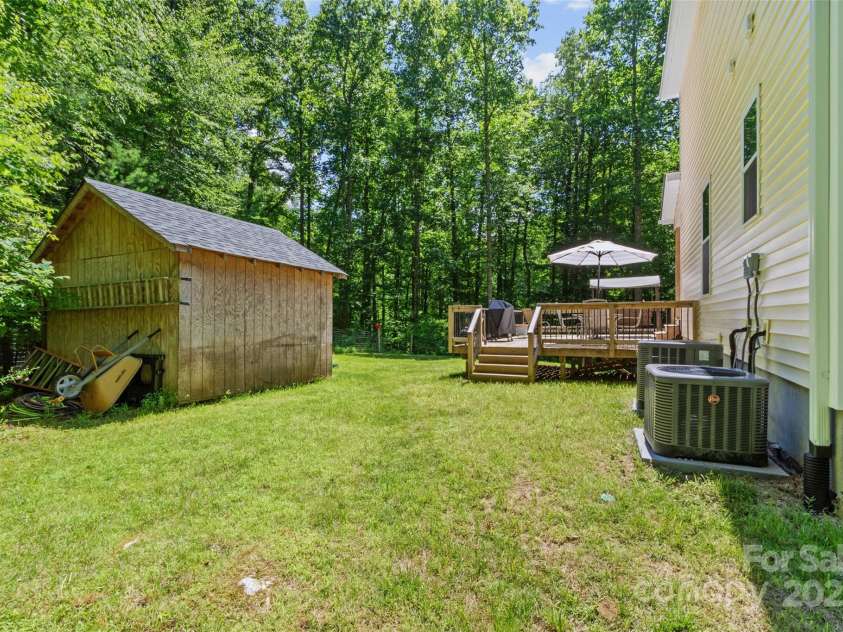 222 Fox Creek Road, Mars Hill, NC 28754.  MLS# CAR4275822, YatesRealty ID 24521. 