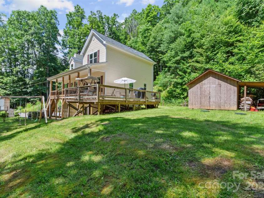 222 Fox Creek Road, Mars Hill, NC 28754.  MLS# CAR4275822, YatesRealty ID 24521. 