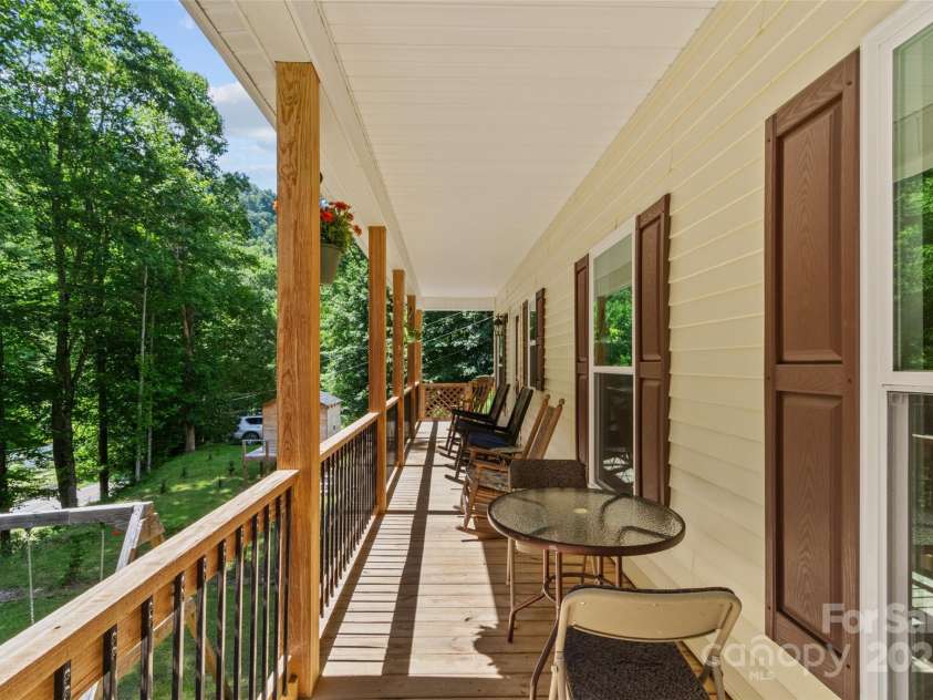 222 Fox Creek Road, Mars Hill, NC 28754.  MLS# CAR4275822, YatesRealty ID 24521. 