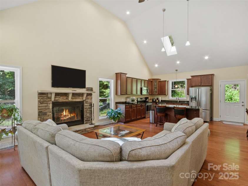 222 Fox Creek Road, Mars Hill, NC 28754.  MLS# CAR4275822, YatesRealty ID 24521. 