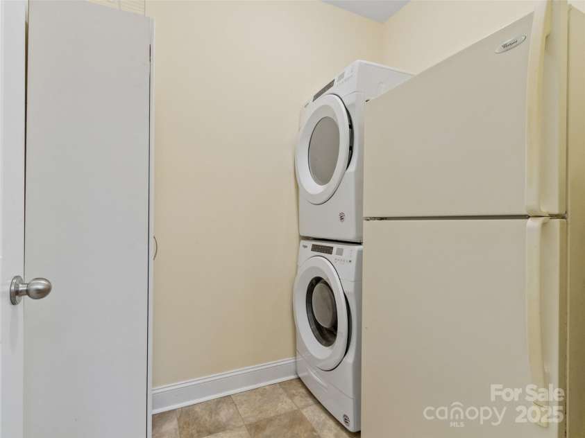 222 Fox Creek Road, Mars Hill, NC 28754.  MLS# CAR4275822, YatesRealty ID 24521. 