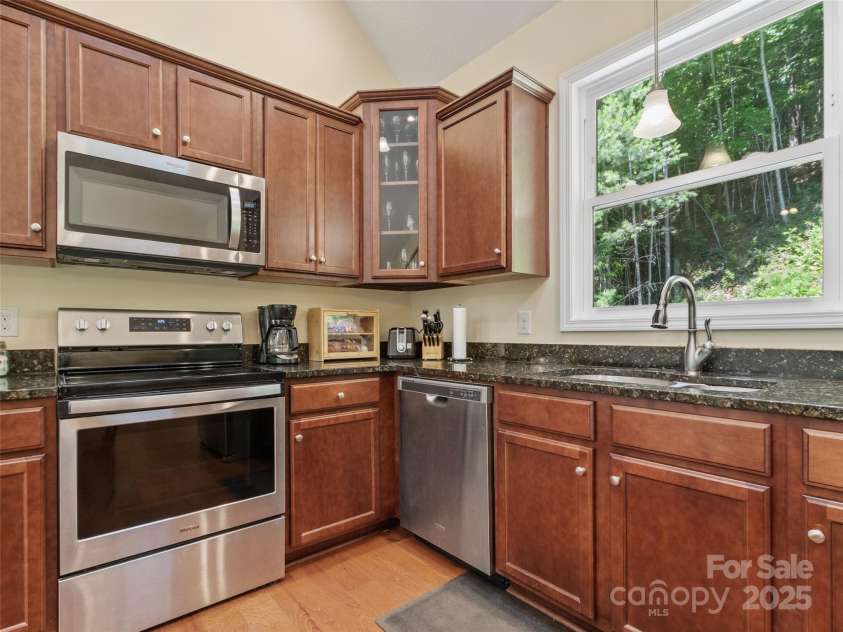 222 Fox Creek Road, Mars Hill, NC 28754.  MLS# CAR4275822, YatesRealty ID 24521. 