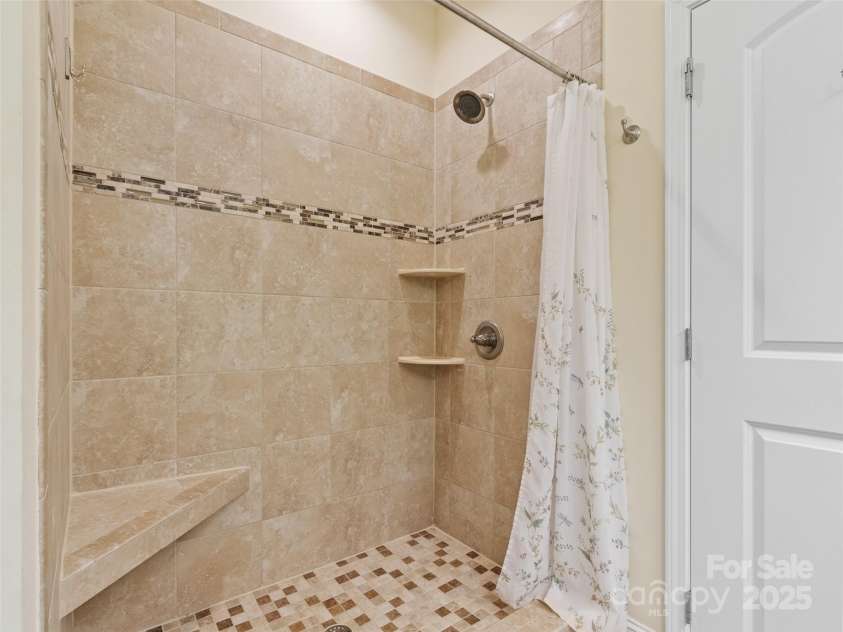 222 Fox Creek Road, Mars Hill, NC 28754.  MLS# CAR4275822, YatesRealty ID 24521. 