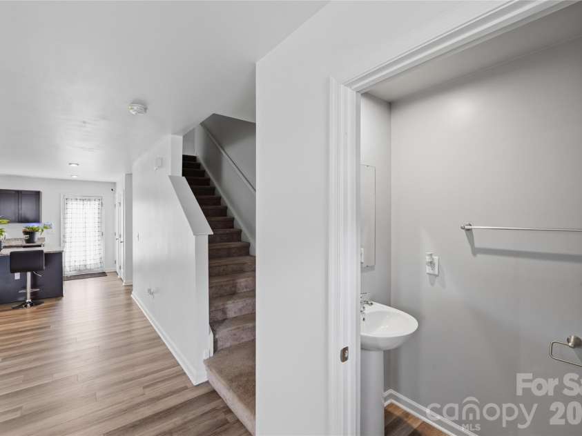660 Pointe Andrews Drive, Concord, NC 28025.  MLS# CAR4367100, YatesRealty ID 24521. 