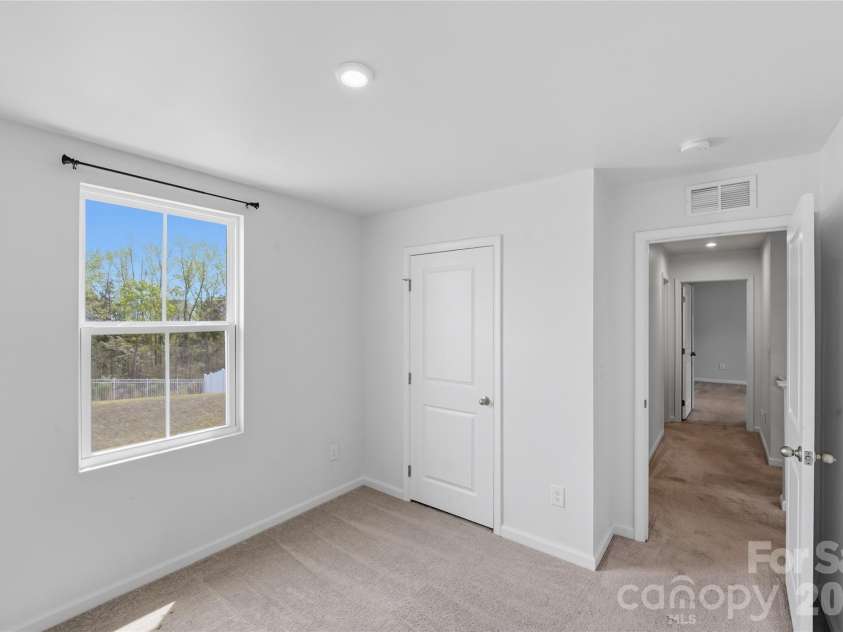 660 Pointe Andrews Drive, Concord, NC 28025.  MLS# CAR4367100, YatesRealty ID 24521. 