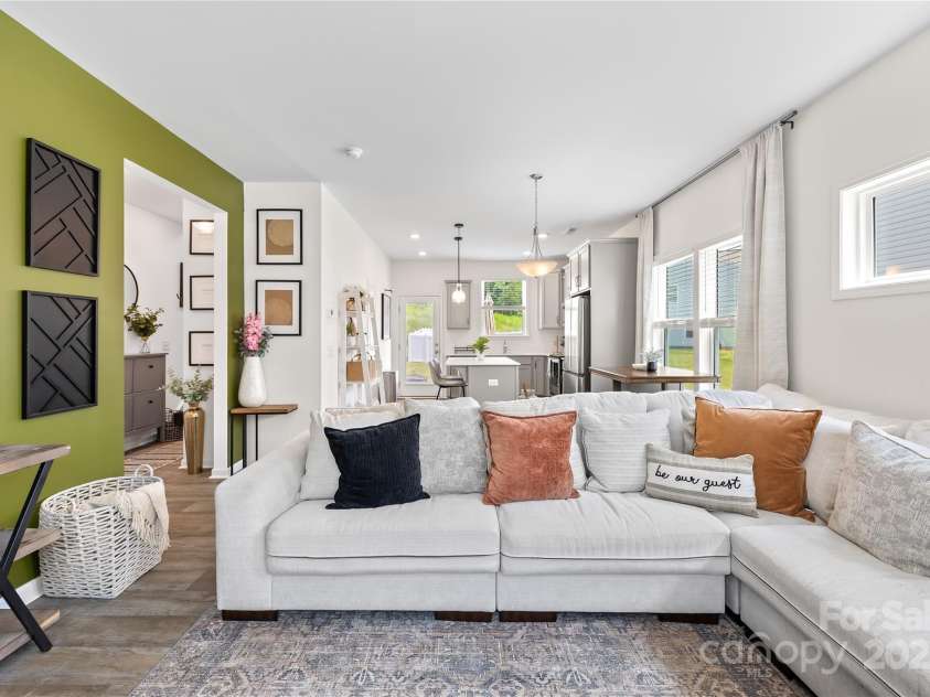 2512 Andes Drive, Statesville, NC 28625.  MLS# CAR4275635, YatesRealty ID 24522. 