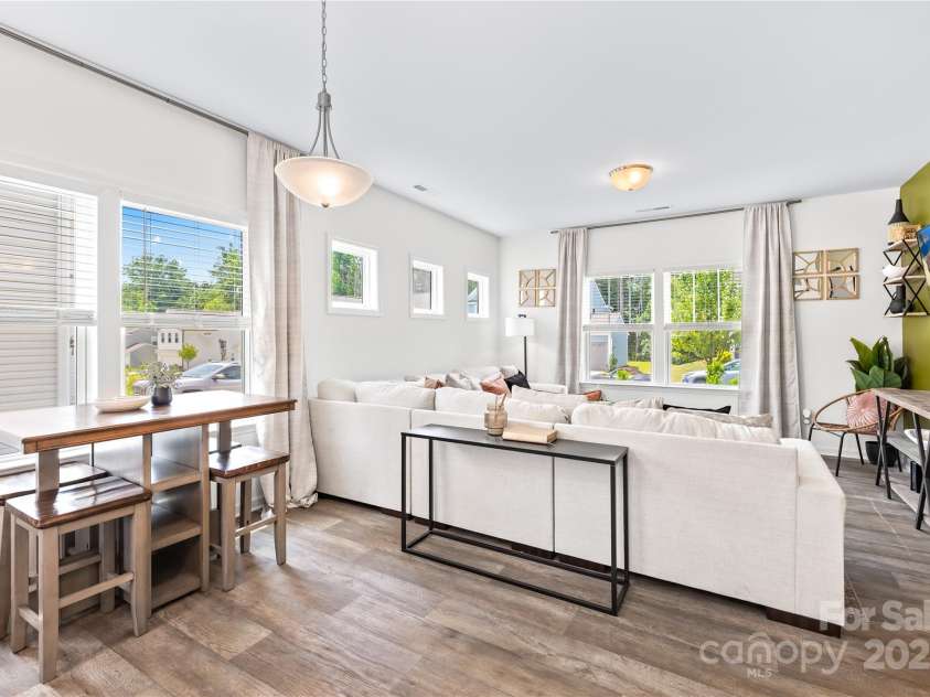 2512 Andes Drive, Statesville, NC 28625.  MLS# CAR4275635, YatesRealty ID 24522. 