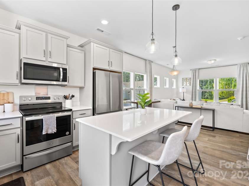 2512 Andes Drive, Statesville, NC 28625.  MLS# CAR4275635, YatesRealty ID 24522. 