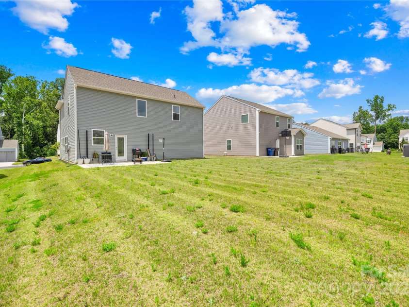 2512 Andes Drive, Statesville, NC 28625.  MLS# CAR4275635, YatesRealty ID 24522. 