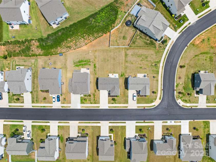 2512 Andes Drive, Statesville, NC 28625.  MLS# CAR4275635, YatesRealty ID 24522. 