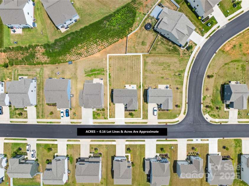 2512 Andes Drive, Statesville, NC 28625.  MLS# CAR4275635, YatesRealty ID 24522. 