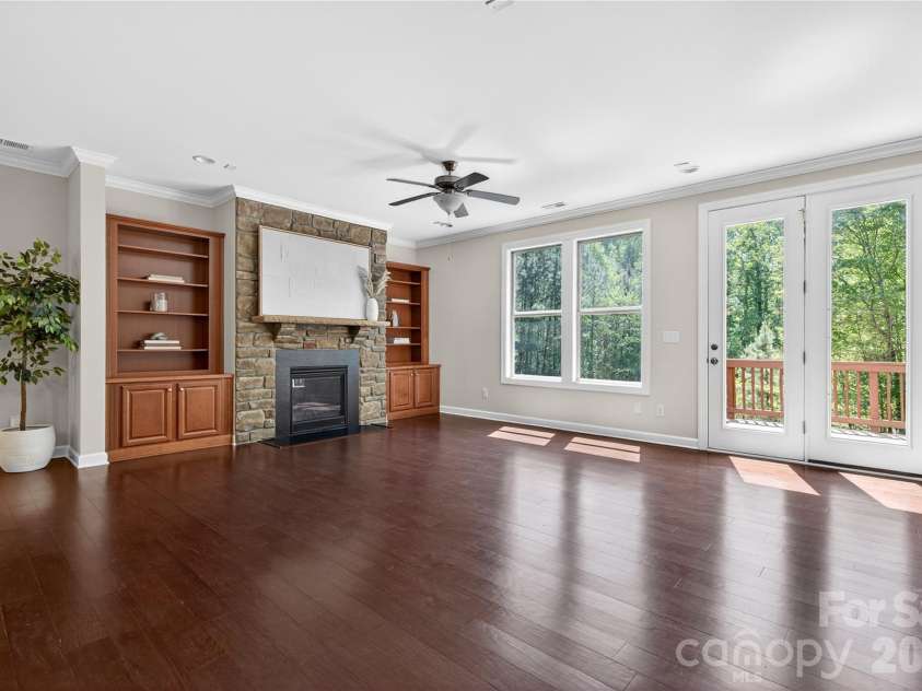 185 Belfry Loop, Mooresville, NC 28117.  MLS# CAR4371358, YatesRealty ID 24523. 
