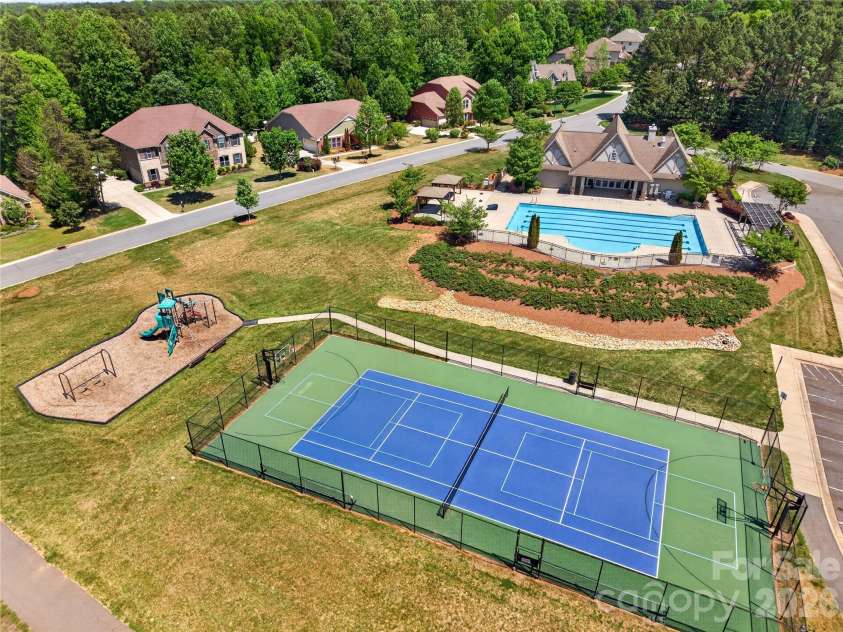 185 Belfry Loop, Mooresville, NC 28117.  MLS# CAR4371358, YatesRealty ID 24523. 