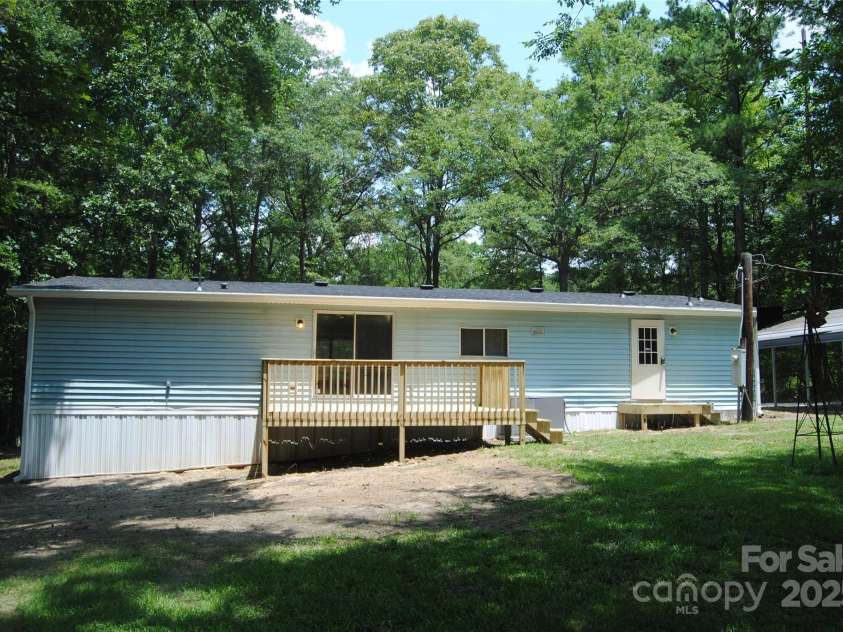 561 Woodglenn Road, Catawba, SC 29704.  MLS# CAR4275316, YatesRealty ID 24523. 