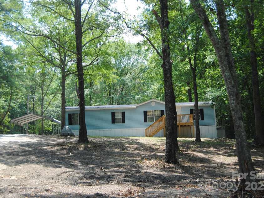 561 Woodglenn Road, Catawba, SC 29704.  MLS# CAR4275316, YatesRealty ID 24523. 