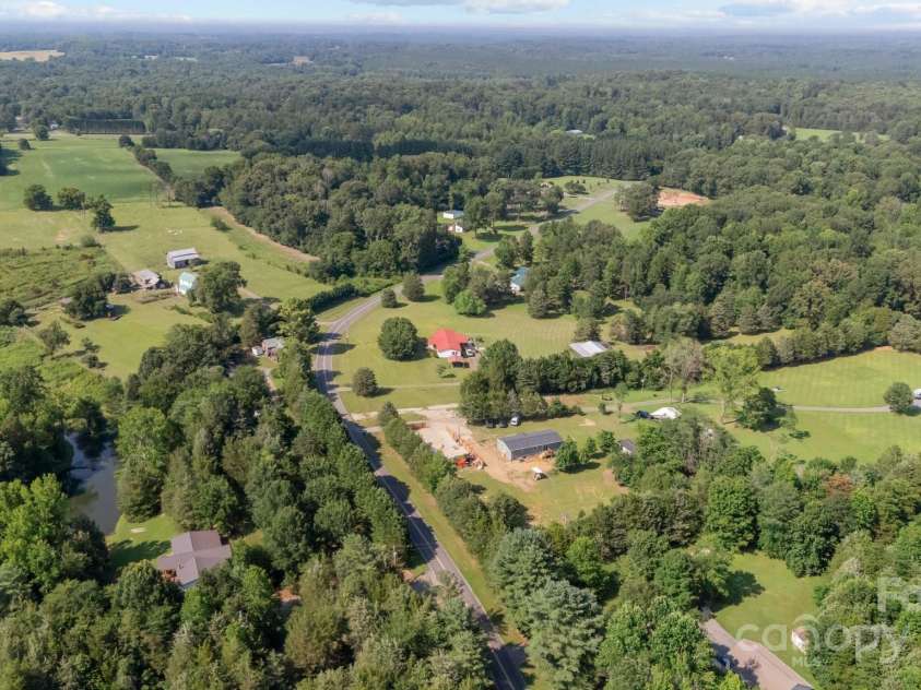 976 Howell Road, Mocksville, NC 27028.  MLS# CAR4278094, YatesRealty ID 24524. 