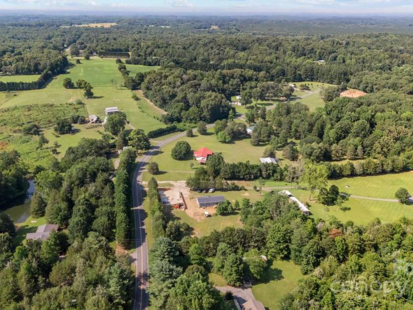 976 Howell Road, Mocksville, NC 27028.  MLS# CAR4278094, YatesRealty ID 24524. 