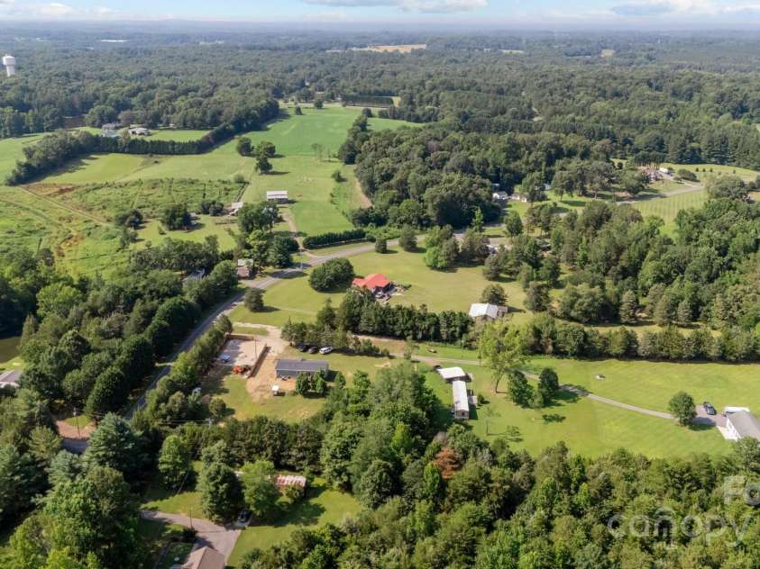 976 Howell Road, Mocksville, NC 27028.  MLS# CAR4278094, YatesRealty ID 24524. 