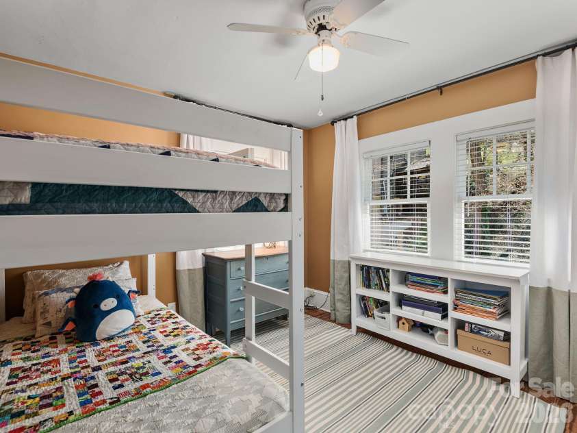 67 Cherokee Road, Asheville, NC 28801.  MLS# CAR4339931, YatesRealty ID 24525. Gracious Second Guest Room