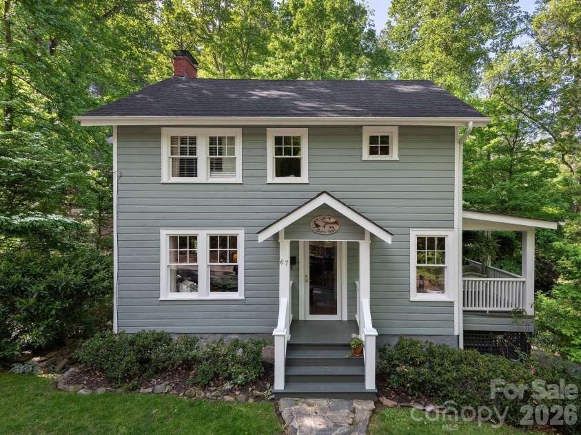 67 Cherokee Road, Asheville, NC 28801.  MLS# CAR4339931, YatesRealty ID 24525. Magical Springtime