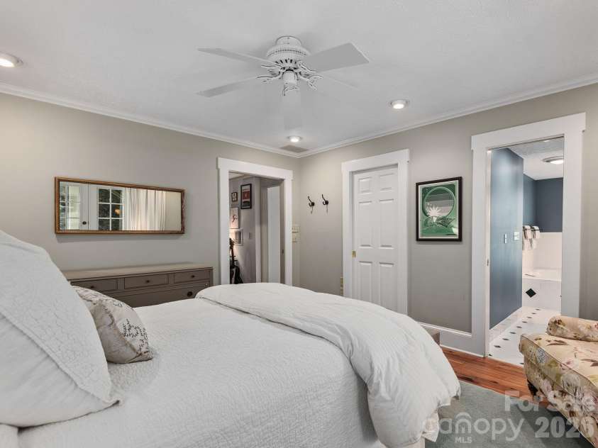 67 Cherokee Road, Asheville, NC 28801.  MLS# CAR4339931, YatesRealty ID 24525. Primary Suite with Spa-Like Bath