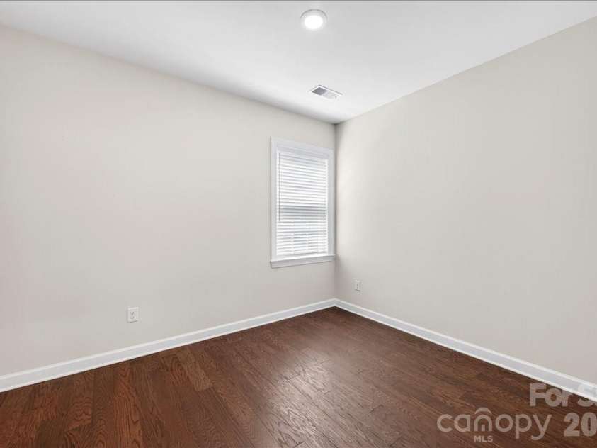 22024 Finworthy Lane, Huntersville, NC 28078.  MLS# CAR4368282, YatesRealty ID 24526. 