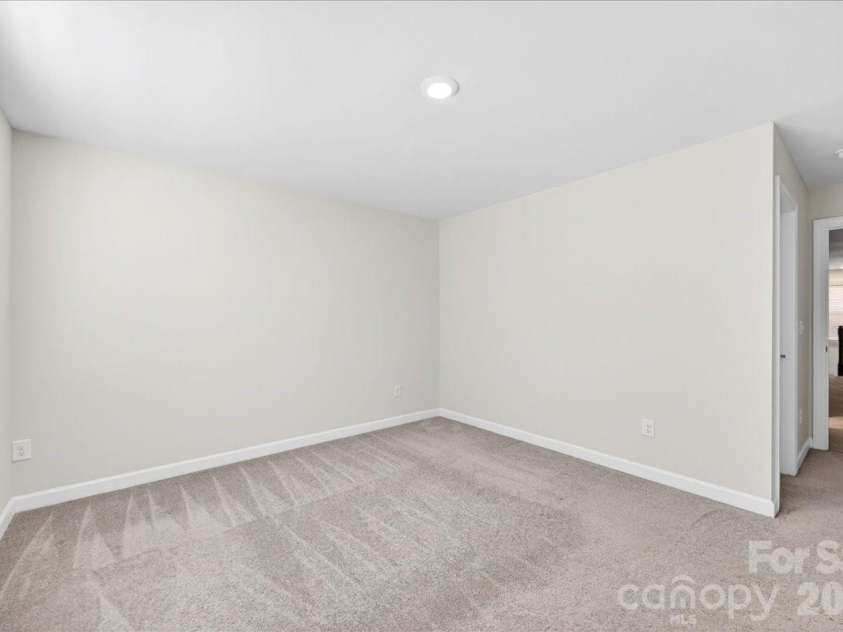 22024 Finworthy Lane, Huntersville, NC 28078.  MLS# CAR4368282, YatesRealty ID 24526. 