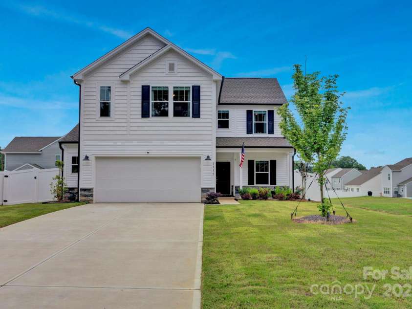 1315 Elizabeth Avenue, Kannapolis, NC 28083.  MLS# CAR4268993, YatesRealty ID 24527. 