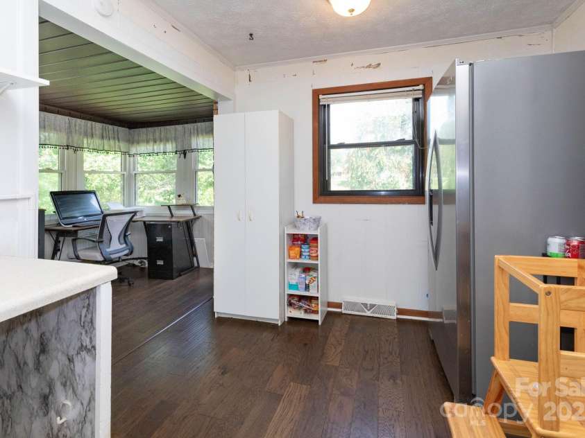 15 Gaddy Road, Weaverville, NC 28787.  MLS# CAR4260731, YatesRealty ID 24529. 