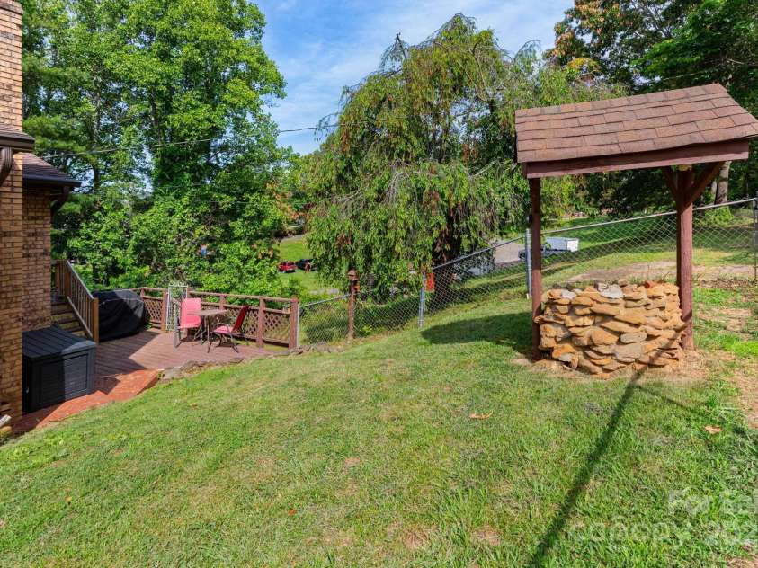 15 Gaddy Road, Weaverville, NC 28787.  MLS# CAR4260731, YatesRealty ID 24529. 