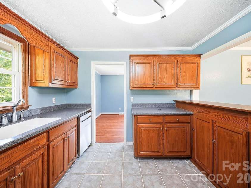 509 Brookside Camp Road, Hendersonville, NC 28792.  MLS# CAR4375720, YatesRealty ID 24529. 