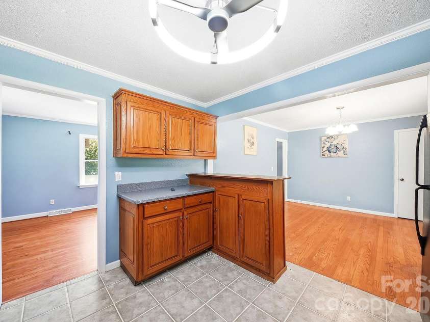 509 Brookside Camp Road, Hendersonville, NC 28792.  MLS# CAR4375720, YatesRealty ID 24529. 