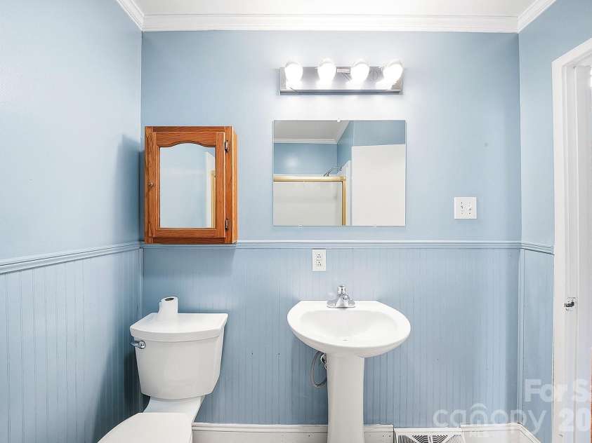 509 Brookside Camp Road, Hendersonville, NC 28792.  MLS# CAR4375720, YatesRealty ID 24529. 