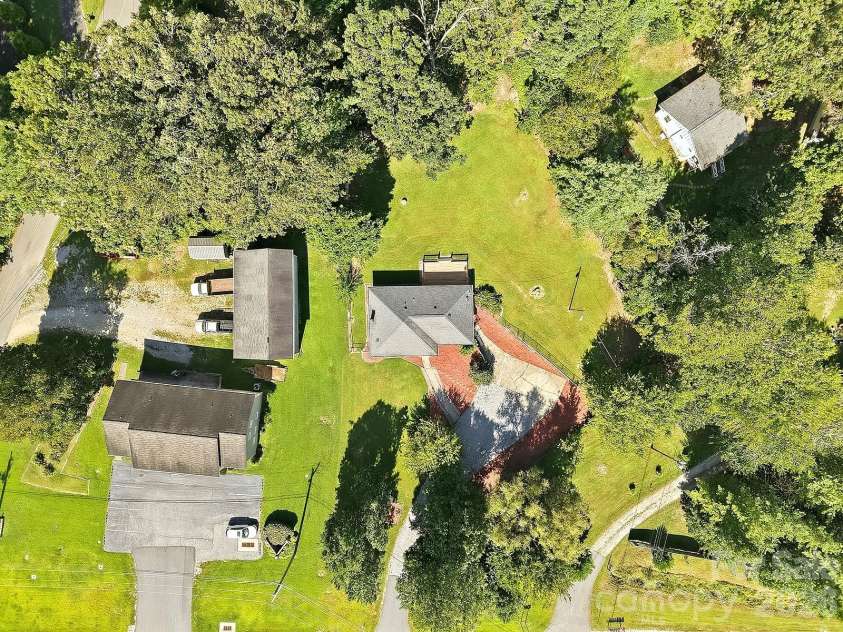 509 Brookside Camp Road, Hendersonville, NC 28792.  MLS# CAR4375720, YatesRealty ID 24529. 