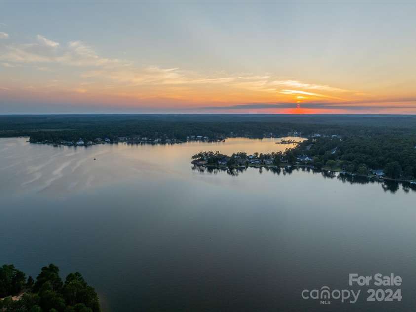 134 Lawrence Overlook, West End, NC 27376.  MLS# CAR4184296, YatesRealty ID 2453. 